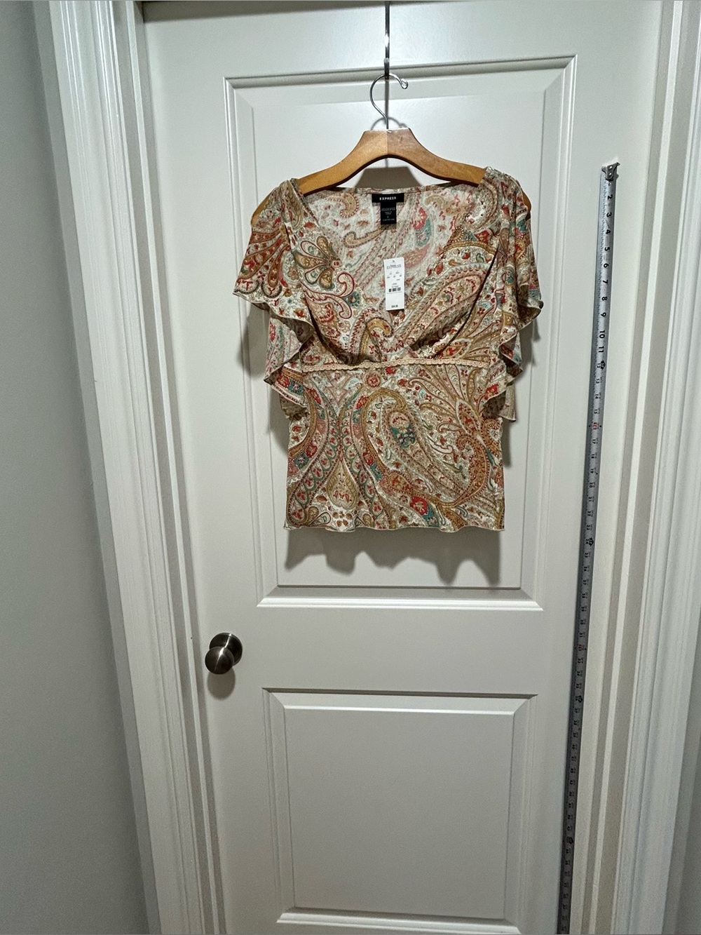 Express womens size L Paisley Flutter-Sleeve V-Neck Top in Multi-Color NWT